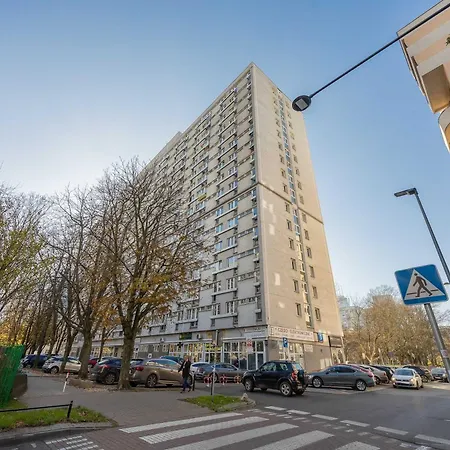 Wola Spacious 3-bedroom Close To The Metro By Renters Διαμέρισμα *