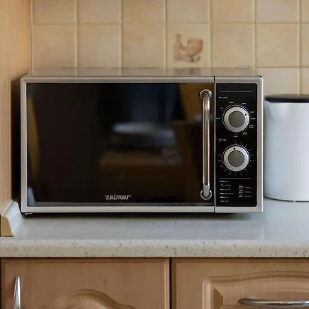 Wola Spacious 3-bedroom Close To The Metro By Renters Apartament *