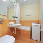 Wola Spacious 3-bedroom Close To The Metro By Renters Διαμέρισμα