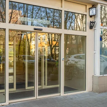 Wola Spacious 3-bedroom Close To The Metro By Renters * Βαρσοβία