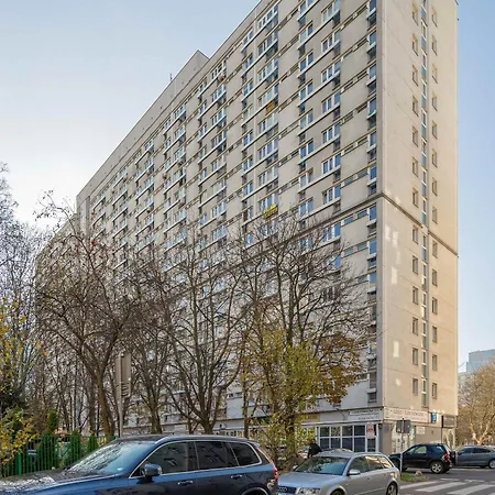 Wola Spacious 3-bedroom Close To The Metro By Renters Διαμέρισμα Βαρσοβία